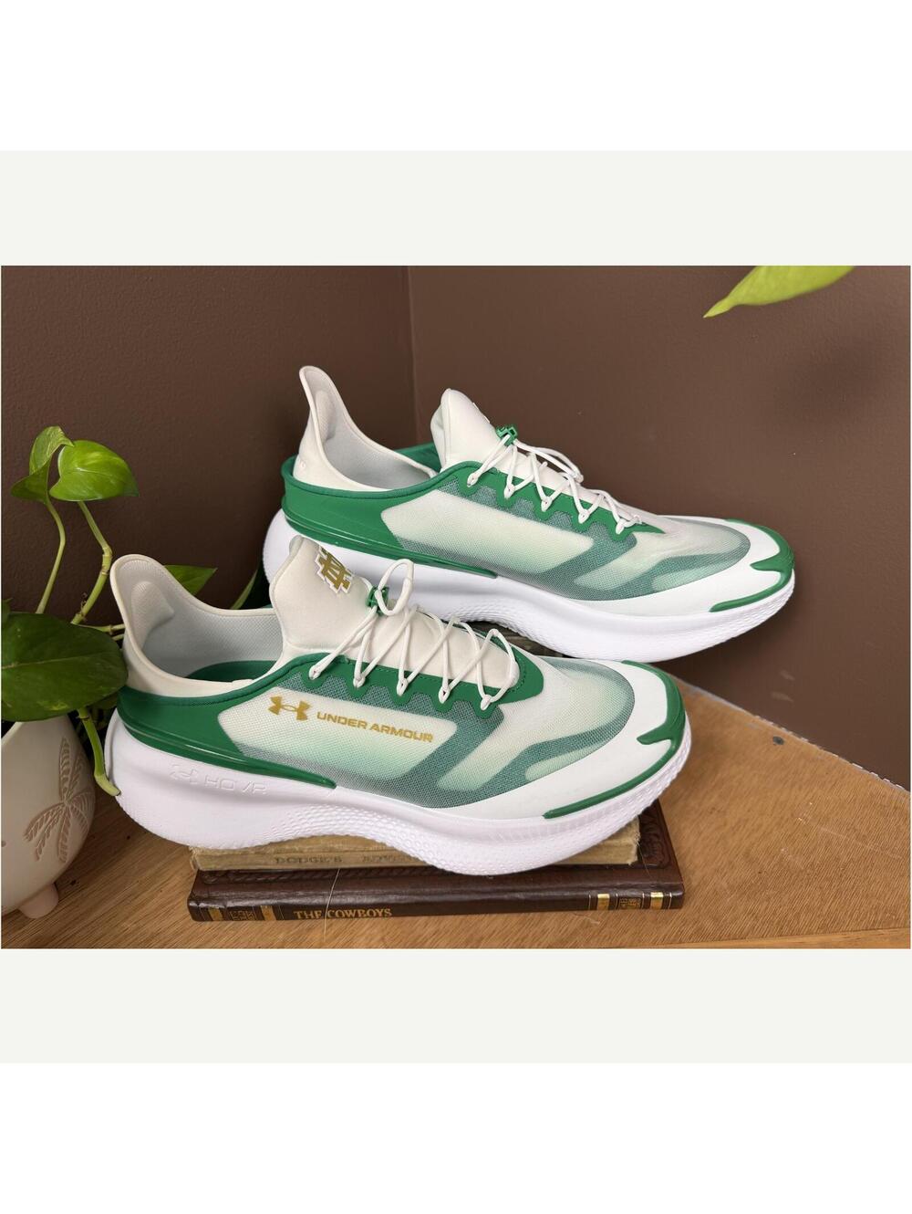Under Armour HOVR Phantom 3 SE Notre Dame Fighting Irish Shoes NWOB size 11